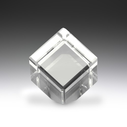 Distinct Corp -  Cube Award 90mm